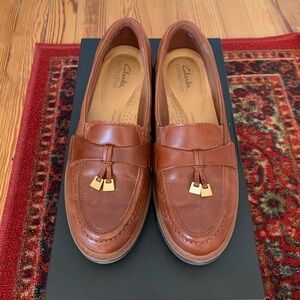 Clarks Westlynn Bella Tan Leather Loafers